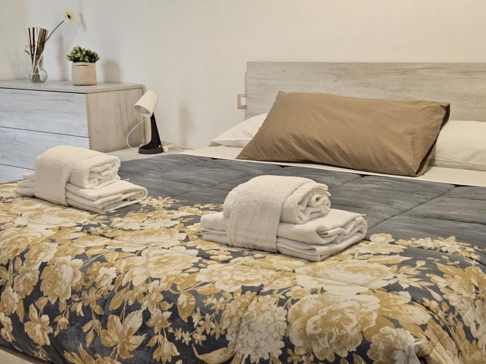 Be Your Home - Stendardi'S House Rom Eksteriør billede